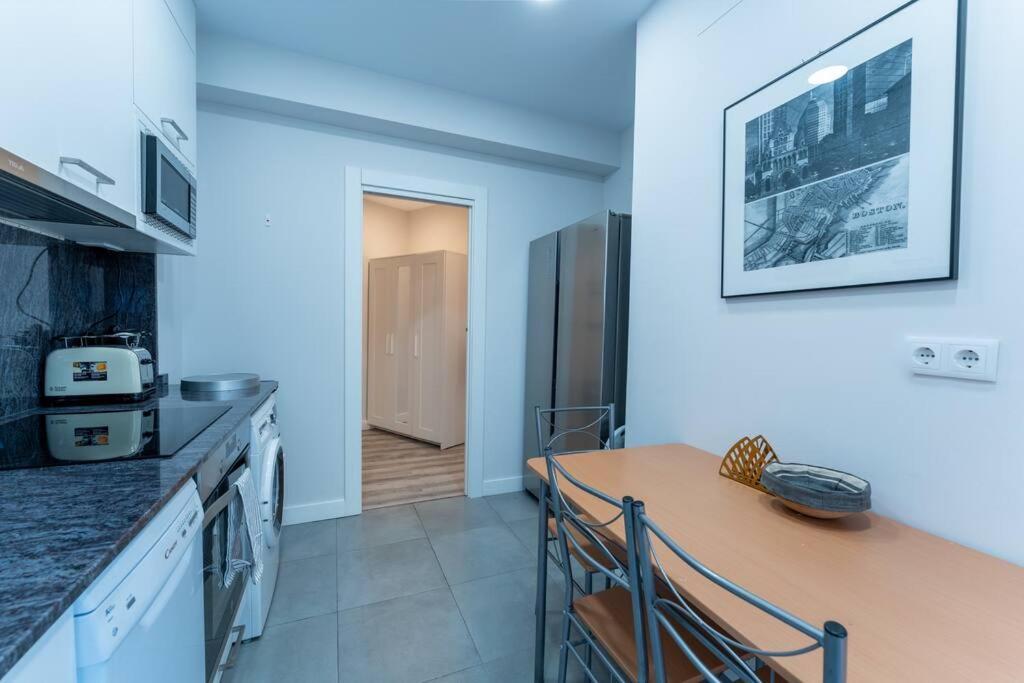 Valdecilla Center Apartment Santander Dış mekan fotoğraf