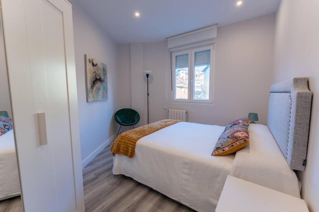 Valdecilla Center Apartment Santander Dış mekan fotoğraf